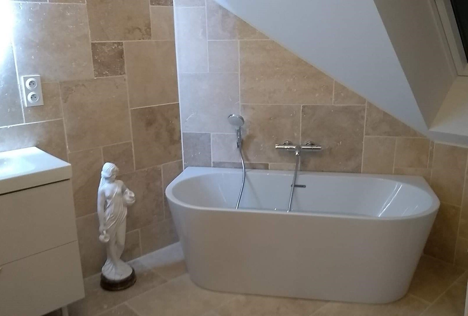Installation de salle de bains par L'Huissier Plomberie
